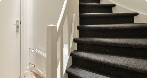Carpet installation on stairs