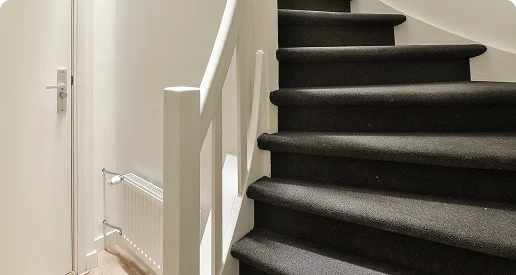 Carpet installation on stairs